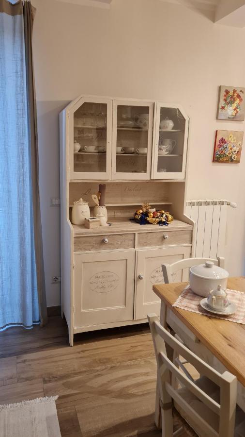La Casetta Del Nonno Capodimonte Buitenkant foto